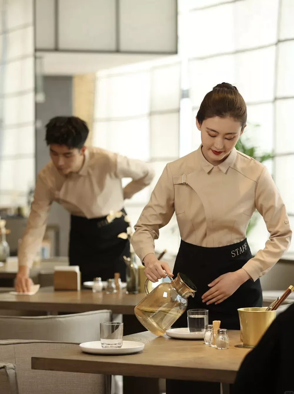Server/Server assistant